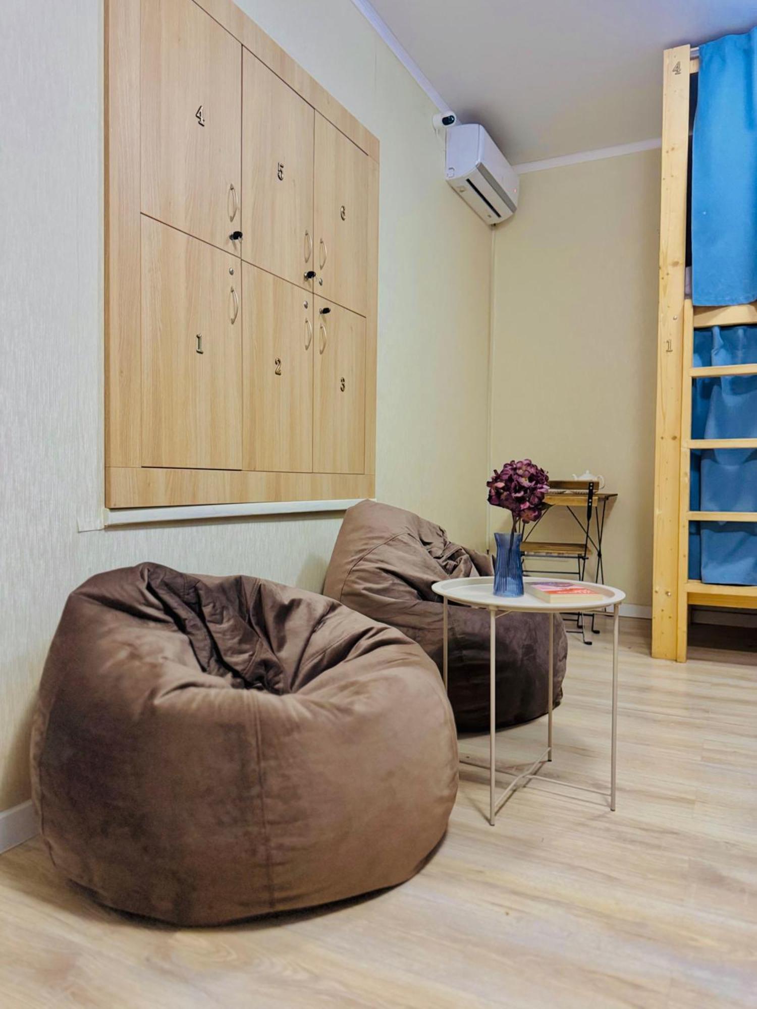 Hostel Buddha Κισινάου Εξωτερικό φωτογραφία
